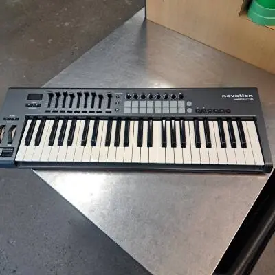 Novation - LAUNCHKEY 49